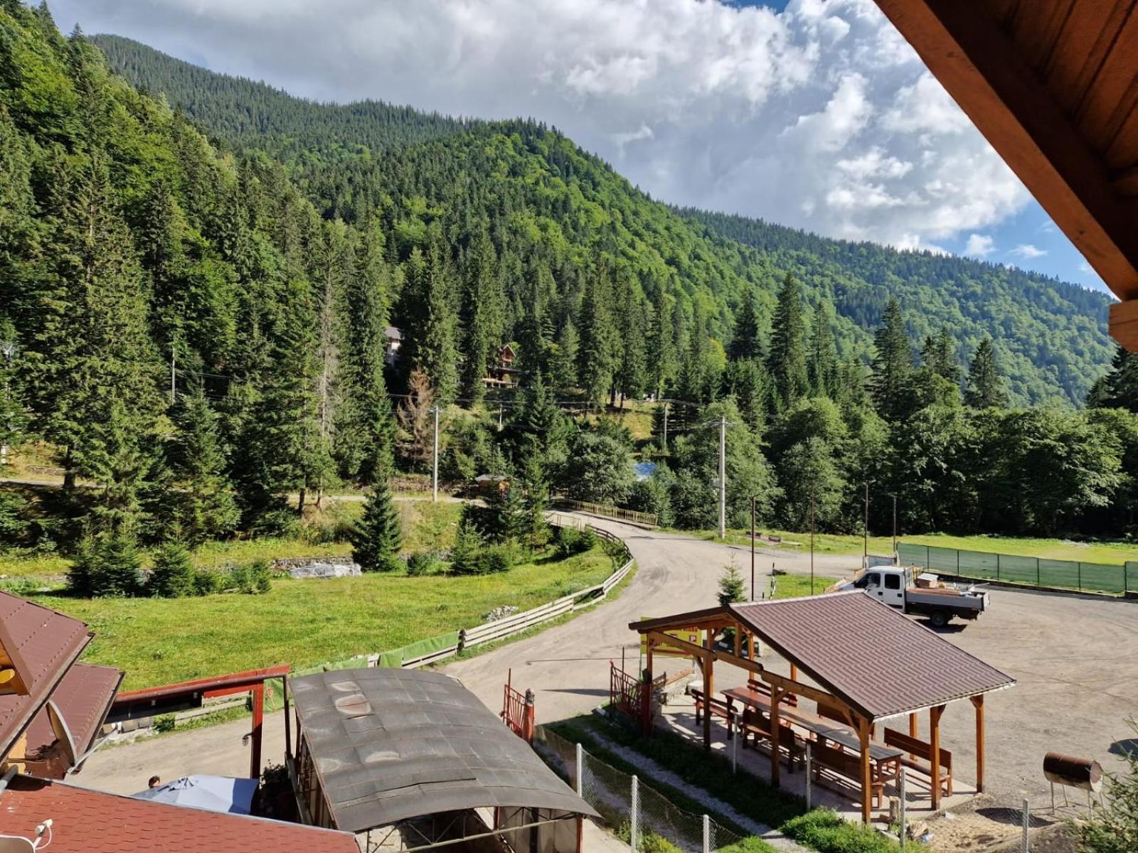 Pensiunea Cota 1200 Piscul Negru Арефу Экстерьер фото